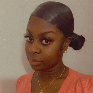 Meet your Posher, Maame